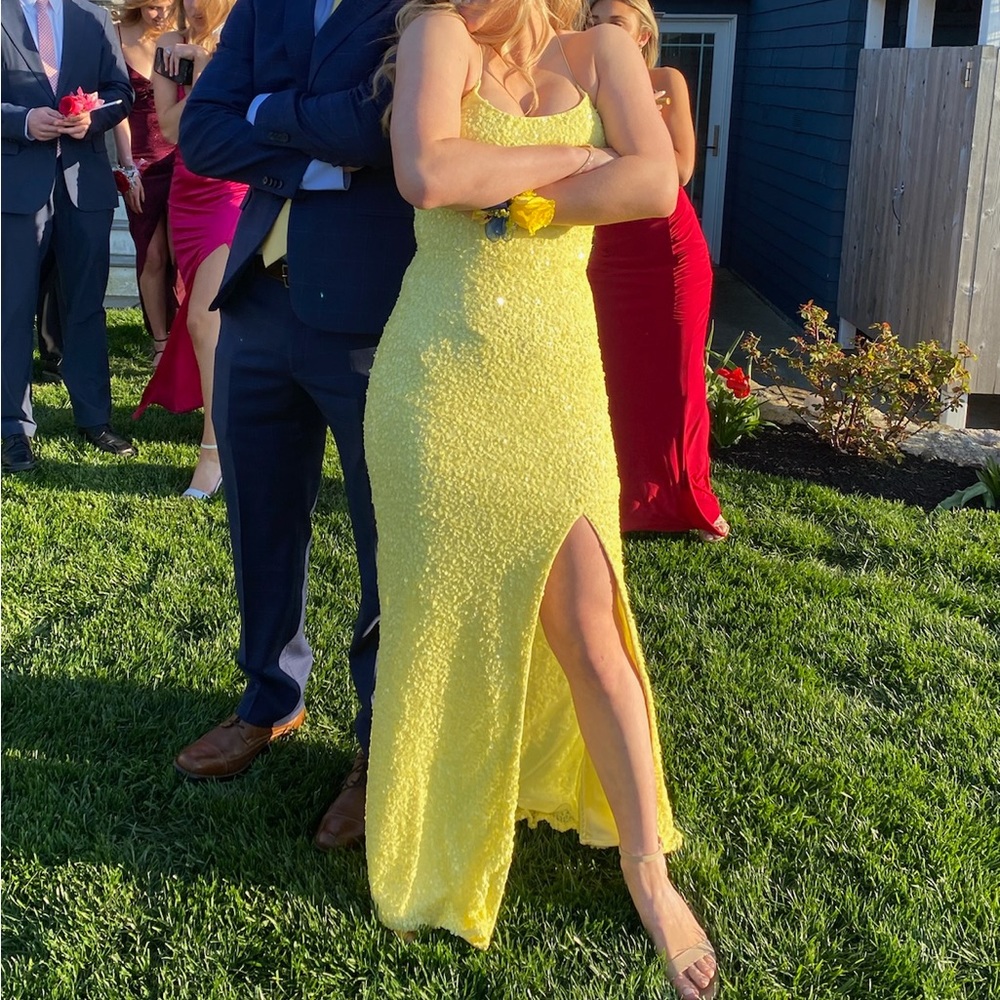 Gorgeous yellow prom dress